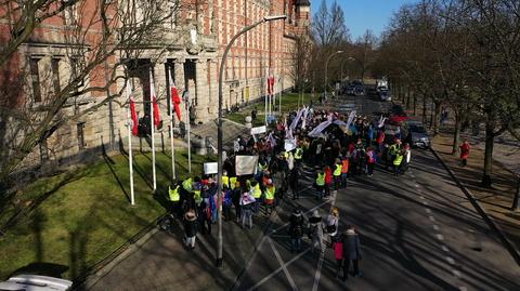 Protest nauczycieli w Szczecinie. "Chcemy po prostu godnej płacy"