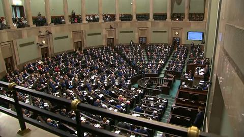 Wieczorna debata nad odwołaniem premiera.  "Podsumowanie roku Mateusza Morawieckiego"