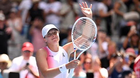 Iga Świątek i Magdalena Fręch meldują się w kolejnej rundzie Australian Open