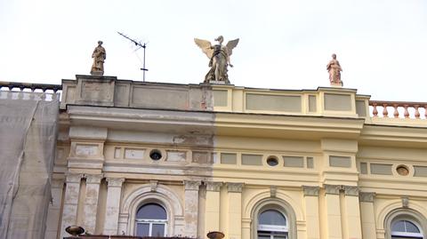 Zabytkową kamienicę w Świdnicy odnowiono, ale tylko w połowie. Równiutko wyznaczonej