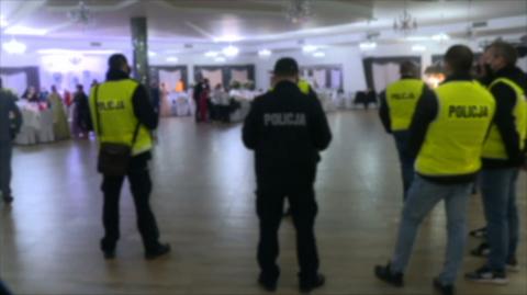 Policja wkroczyła na wesele. "Tydzień, który się zbliża, będzie najistotniejszy"