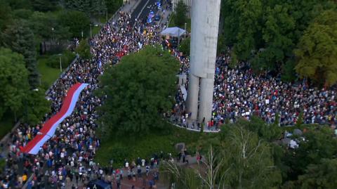 Protesty w obronie wolnych mediów w całej Polsce. Place w dużych miastach wypełnione