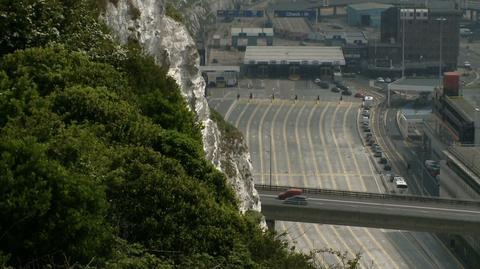 10.09.2018 | Narkotyki i broń warte ponad 7 i pół miliona funtów. Wpadli przez przypadek
