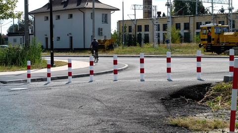 Huczne otwarcie nowej drogi w Stalowej Woli. Ma 400 metrów i jest ślepa