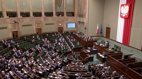 26.09.2019 | Kontrowersje wokół szefa NIK nie zaszkodziły PiS-owi. Najnowszy sondaż