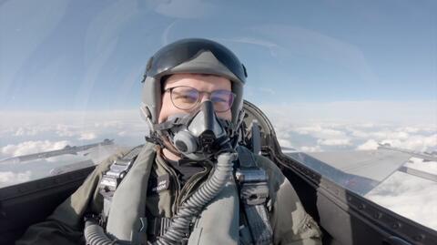 "Dopiero lot myśliwcem F-16 pozwolił mi zrozumieć, jak trudna jest praca pilotów"