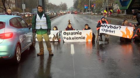 Ostatnie Pokolenie znów zablokowało drogę w stolicy. "To sposób nacisku na władze"