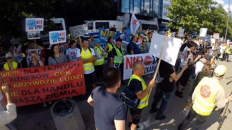 27.06.2022 | W Warszawie odbyły się protesty przeciwko budowie CPK