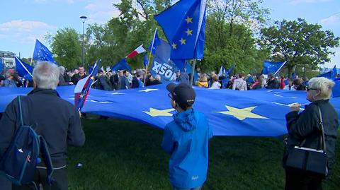 Ostatnia prosta kampanii. "Wysoka frekwencja będzie sprzyjała dużym ugrupowaniom"