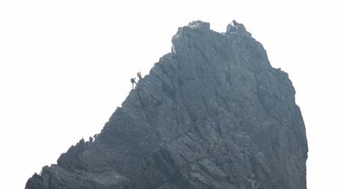 12.09.2020 | Geodeci mierzą tatrzańskie szczyty. "Wysokości nowe, inne, bardzo często sensacyjne" 