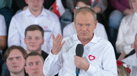Donald Tusk rozpoczął samorządową kampanię w Morągu. Zmierzył się z pytaniami od protestujących rolników