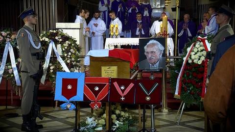 29.09.2022 | Ostatnie pożegnanie Franciszka Pieczki. Pogrzeb aktora miał charakter państwowy