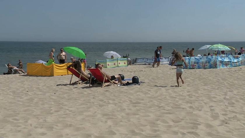 Plaże nad Bałtykiem zapełniły się tłumem turystów