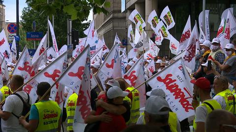 09.06.2021 | Górnicy i energetycy protestowali w Warszawie. Domagają się dialogu w sprawie Turowa