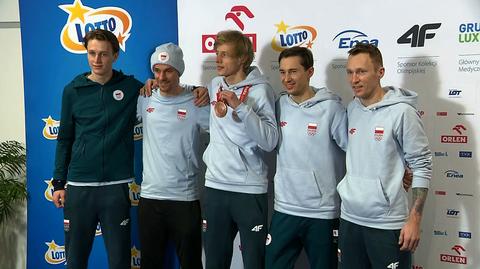 Polscy skoczkowie wrócili do kraju