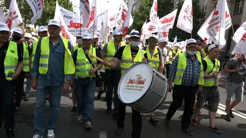 "Tysiące ludzi straci pracę". Protest górników i energetyków w Warszawie