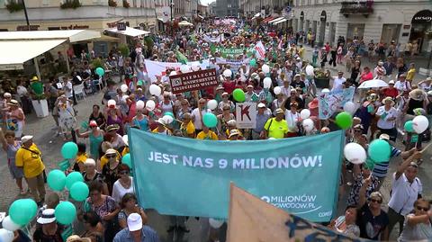 18.08.2018 | "Przyjechaliśmy się zabawić". Seniorzy zjechali się do stolicy na paradę