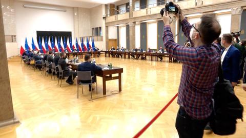 25.01.2022 | Konsultacje z opozycją w kancelarii premiera. "Oczekujemy planu"