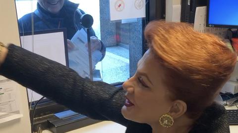 08.05.2019 | Georgette Mosbacher osobiście obsługiwała interesantów w ambasadzie USA