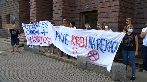 12.09.2021 | Protest przed Komendą Wojewódzką Policji we Wrocławiu po śmierci 25-letniego Ukraińca
