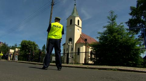 09.06.2019 | Ksiądz z Ruszowa podejrzany o pedofilię. Część mieszkańców zbiera na adwokata, aktywiści wspierają ofiary