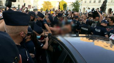 Protest na Krakowskim Przedmieściu. Blisko 50 osób zatrzymanych
