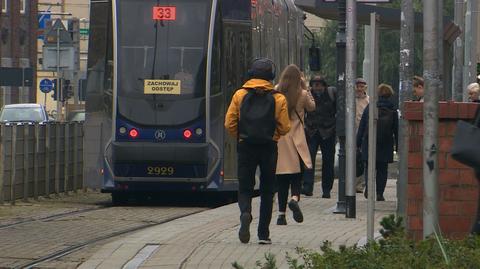 Coraz więcej Polaków ignoruje obowiązek noszenia maseczek