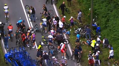 27.06.2021 | Cztery rezygnacje, wielu poszkodowanych. Podsumowanie otwarcia Tour de France