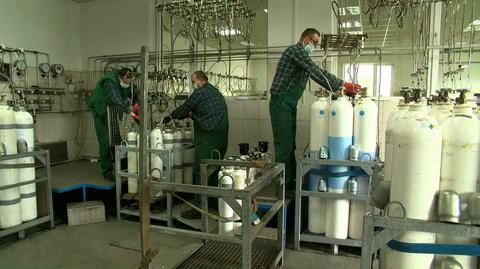 Coraz więcej pacjentów covidowych wymaga tlenoterapii