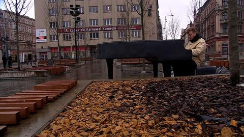 05.01.2022 | W Katowicach stanęły specjalne fortepiany. Każdy może zagrać