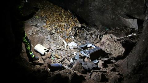15.12.2019 | Azbest w sudeckiej jaskini. Jego posprzątanie nie będzie proste