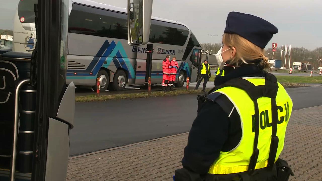 Koronawirus W Polsce. Pojawiły Się Kontrole Sanitarne Na Granicach