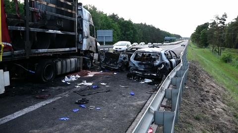 Troje dzieci zginęło w wypadku na A6. Kierowca ciężarówki ma zostać przesłuchany