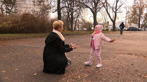 13.11.2018 | Od lekarza usłyszeli: "zróbcie sobie drugie dziecko". Lenka chodzi dzięki zespołowi wyszkolonemu przez doktora Paleya