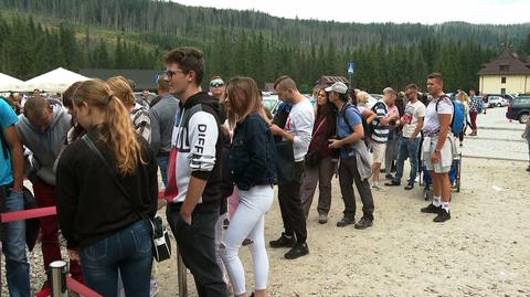 Piękna pogoda i tłumy na szlakach. Tatry przeżywają turystyczne oblężenie