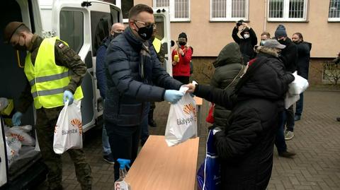 Paczki żywnościowe zamiast świątecznego śniadania. Tak w tym roku wygląda pomoc dla potrzebujących