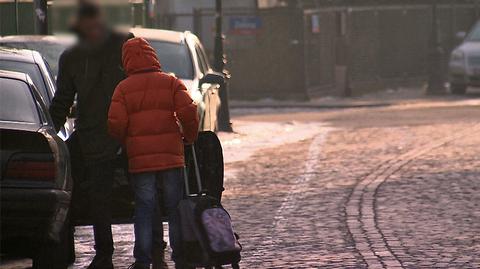 Zakaz podwożenia dzieci do szkoły samochodem. Czy pomysł sprawdzi się nad Wisłą?