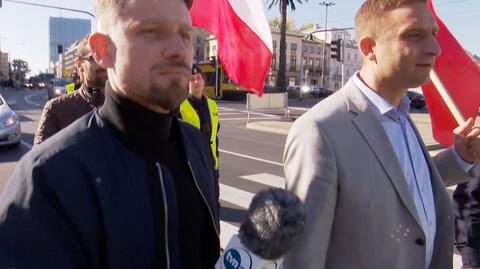 Robert Bąkiewicz chciał, żeby policja "zabrała" dziennikarza. Policja to uczyniła