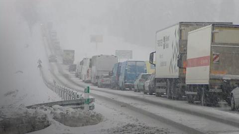 20.04.2017 | Gigantyczny korek na Zakopiance. Winny wiosenny śnieg