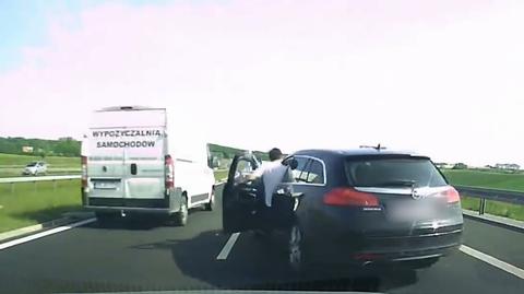 28.05.2020 | Uciekające auto bez kierowcy na S5. Właściciel zapomniał zaciągnąć hamulec ręczny