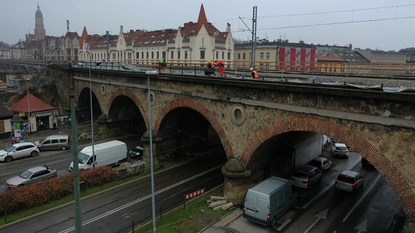 Mieszkańcy Krakowa walczą o zabytkowy wiadukt. "Nie ma naszej zgody na rozbiórkę"