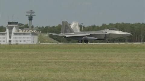 04.08.2022 | Pierwsze amerykańskie myśliwce F-22 Raptor już w bazie w Łasku