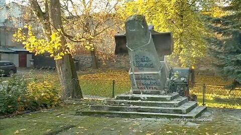27.10.2022 | IPN zdemontował kolejne cztery pomniki poświęcone Armii Czerwonej
