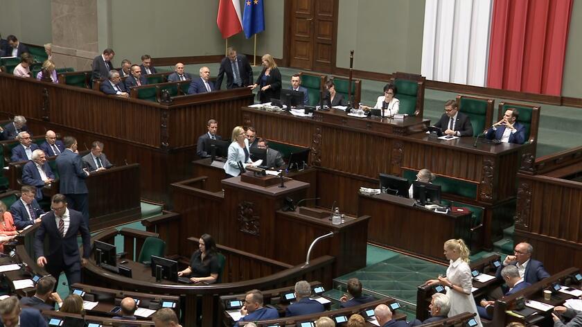 Rządowa pomoc nie dla wszystkich. Sejm odrzucił senackie poprawki, ale zapowiada nową ustawę