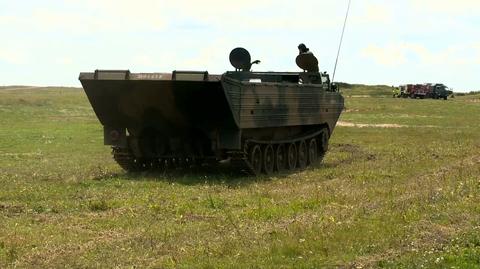 Nie tylko pokazy. Inscenizacja bitwy czołgów na pikniku w Orzyszu