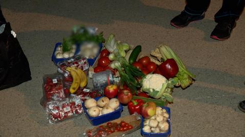 05.05.2022 | Świeże warzywa i owoce w śmietnikach. Tak supermarkety marnują jedzenie