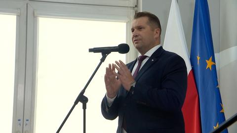 19.08.2022 | Jak Polacy oceniają pracę ministra Przemysława Czarnka? Sondaż dla "Faktów" TVN i TVN24