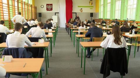 Za maturzystami egzamin z języka polskiego. Na rozprawce pojawiły się tematy o buncie i relacji z człowiekiem