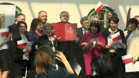 Buczenie, odbieranie mikrofonu, wychodzenie z sesji. Emocjonalne świętowanie 20-lecia Konstytucji