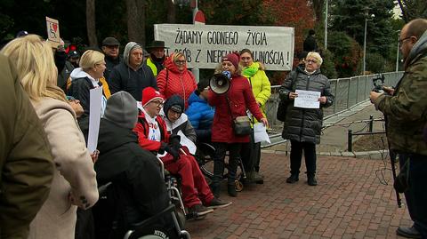 Protest przed Sejmem i krytyka opozycji. Co dalej z Funduszem Solidarnościowym?